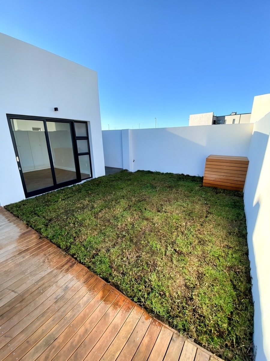 4 Bedroom Property for Sale in Sandown Western Cape